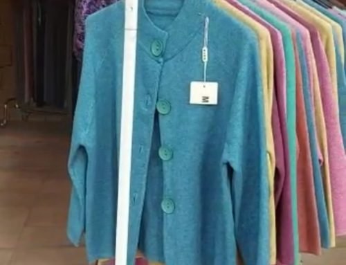 Moda de mujer en el Mercadillo de Sotogrande